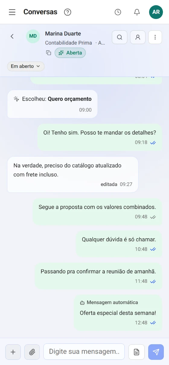 Conversa do WhatsApp aberta na StepSales pelo celular (dados fictícios)